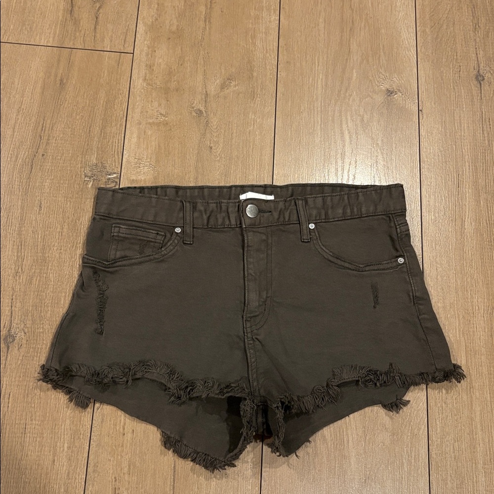 H&M Frayed Hem Denim Shorts Size 8